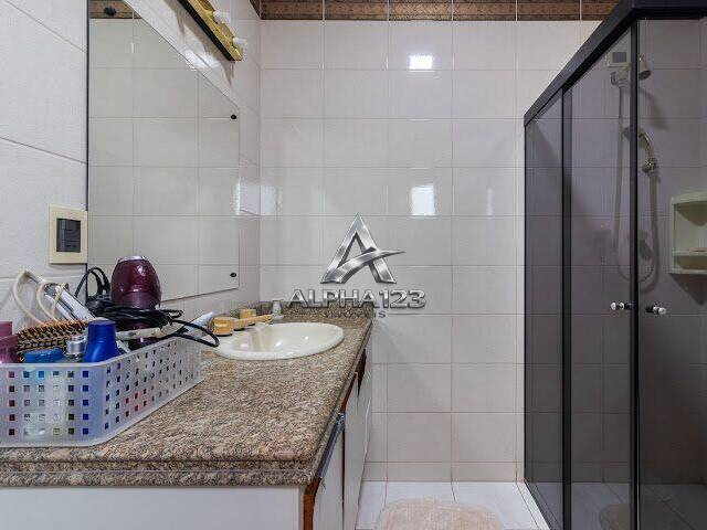 Casa para Venda em Santana de Parnaíba - 4
