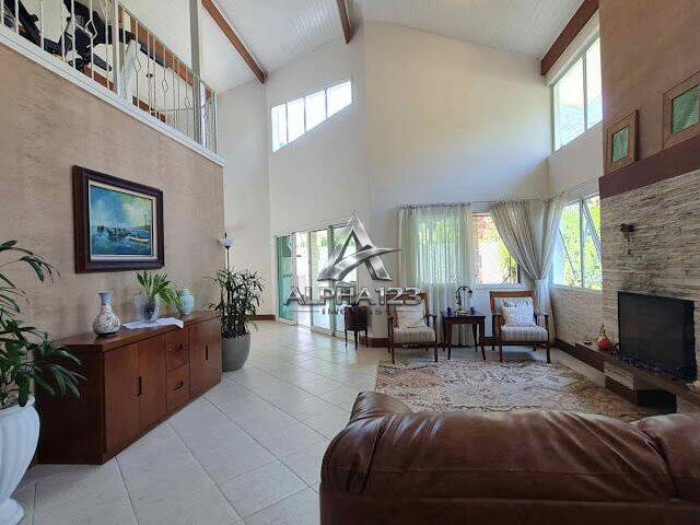 Casa para Venda em Santana de Parnaíba - 5