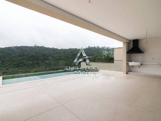 Casa para Venda em Santana de Parnaíba - 5