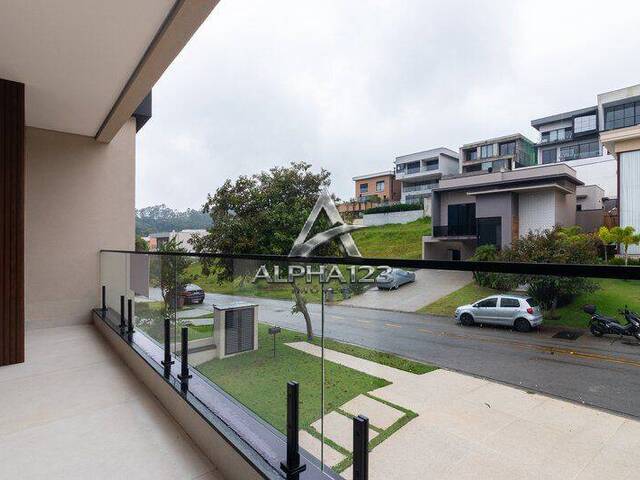 Casa para Venda em Santana de Parnaíba - 4