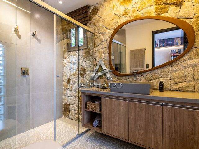 Casa para Venda em Santana de Parnaíba - 5